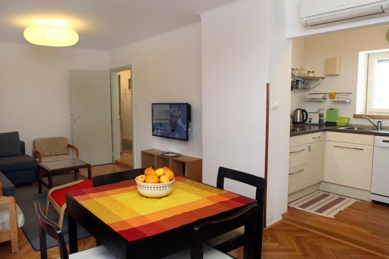 Spacious Piran Central Apartment For 5 Pax Bg Kültér fotó