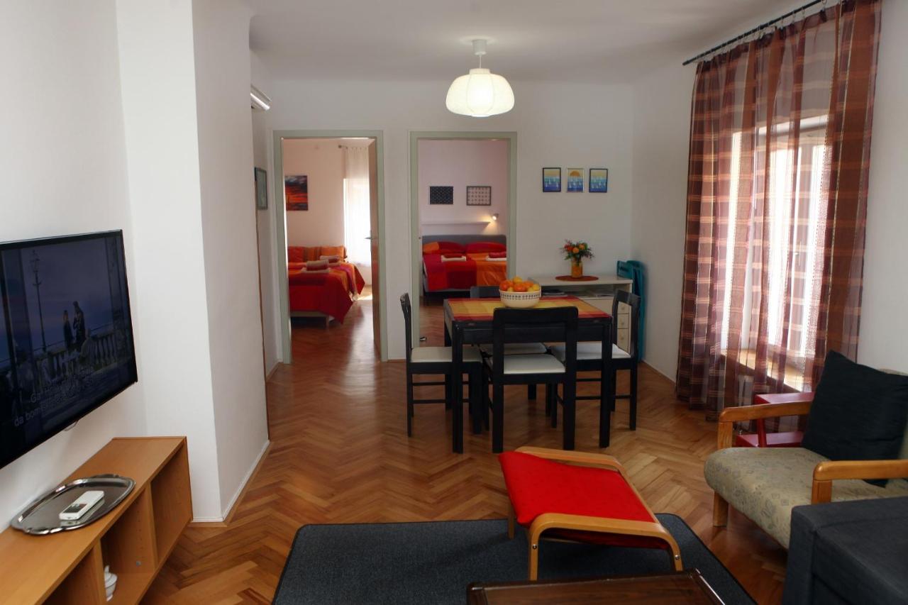 Spacious Piran Central Apartment For 5 Pax Bg Kültér fotó