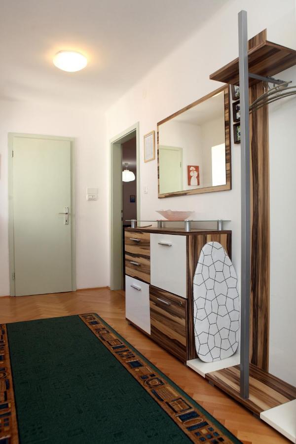 Spacious Piran Central Apartment For 5 Pax Bg Kültér fotó